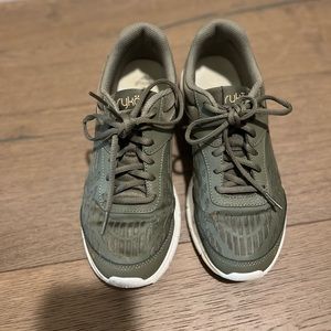 Ryka lightweight cross training sneakers